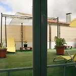 Largo Da Rainha, Herberg Merciana