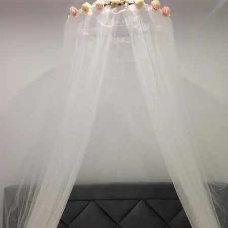 Largo Da Rainha, 宾馆 *