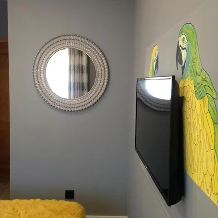 Largo Da Rainha, 宾馆