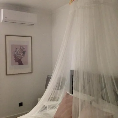 宾馆 Largo Da Rainha, *