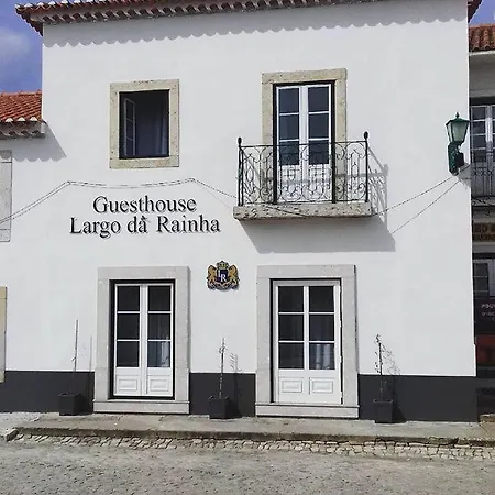 Largo Da Rainha, 여관 Merciana
