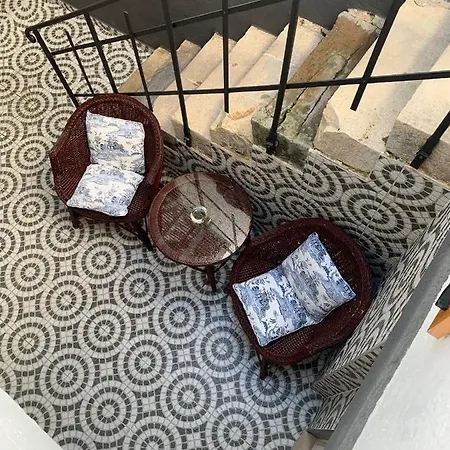 Largo Da Rainha, Merciana