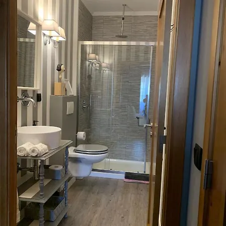 Largo Da Rainha, * Merciana