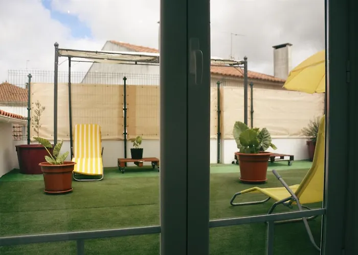 Largo Da Rainha, Mini-hôtel Merciana