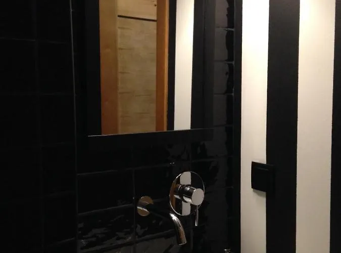 Largo Da Rainha, Mini-hôtel *