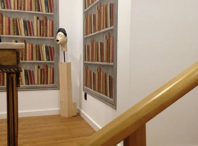 Largo Da Rainha, * Merciana