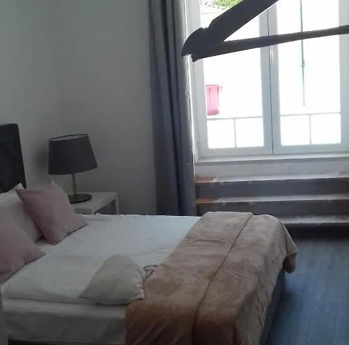 Mini-hôtel Largo Da Rainha,