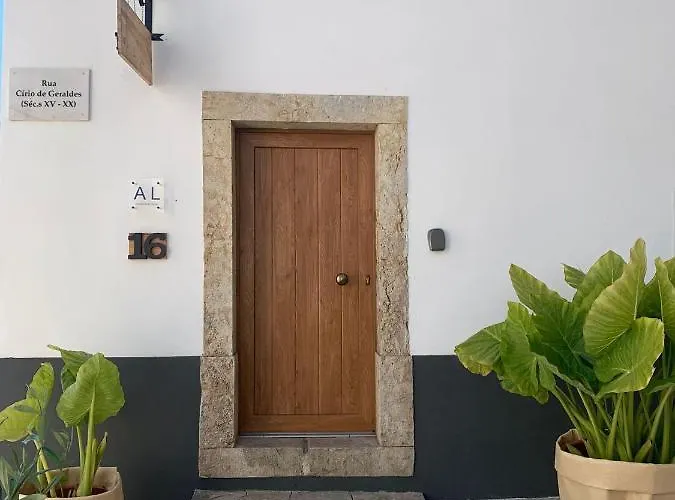 Largo Da Rainha, Merciana