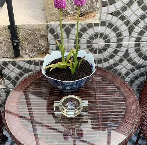 Largo Da Rainha, Mini-hôtel