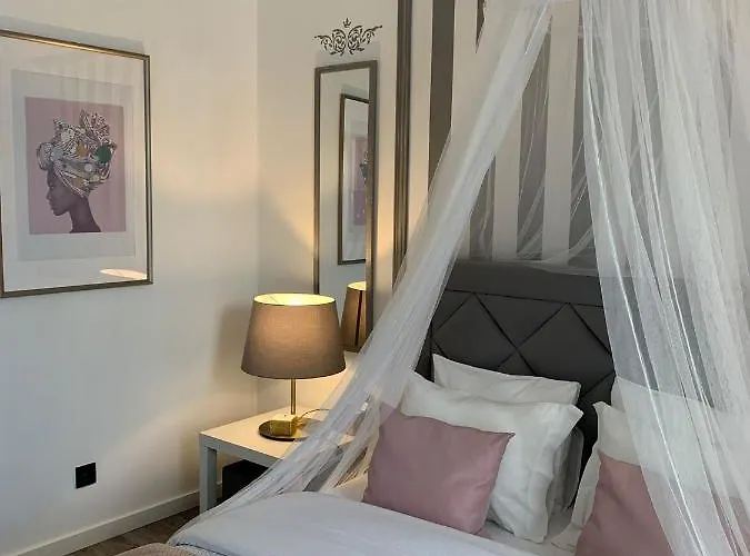 Largo Da Rainha, Mini-hôtel Merciana